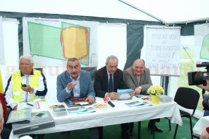 Oficialii CJ au părut încurcaţi în momentul în care au apărut întrebările referitoare la tipul contractului încheiat cu operatorul şi la efectul tarifelor asupra buzunarului cetăţeanului
