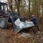 Secund 2 gunoaie foto secundar