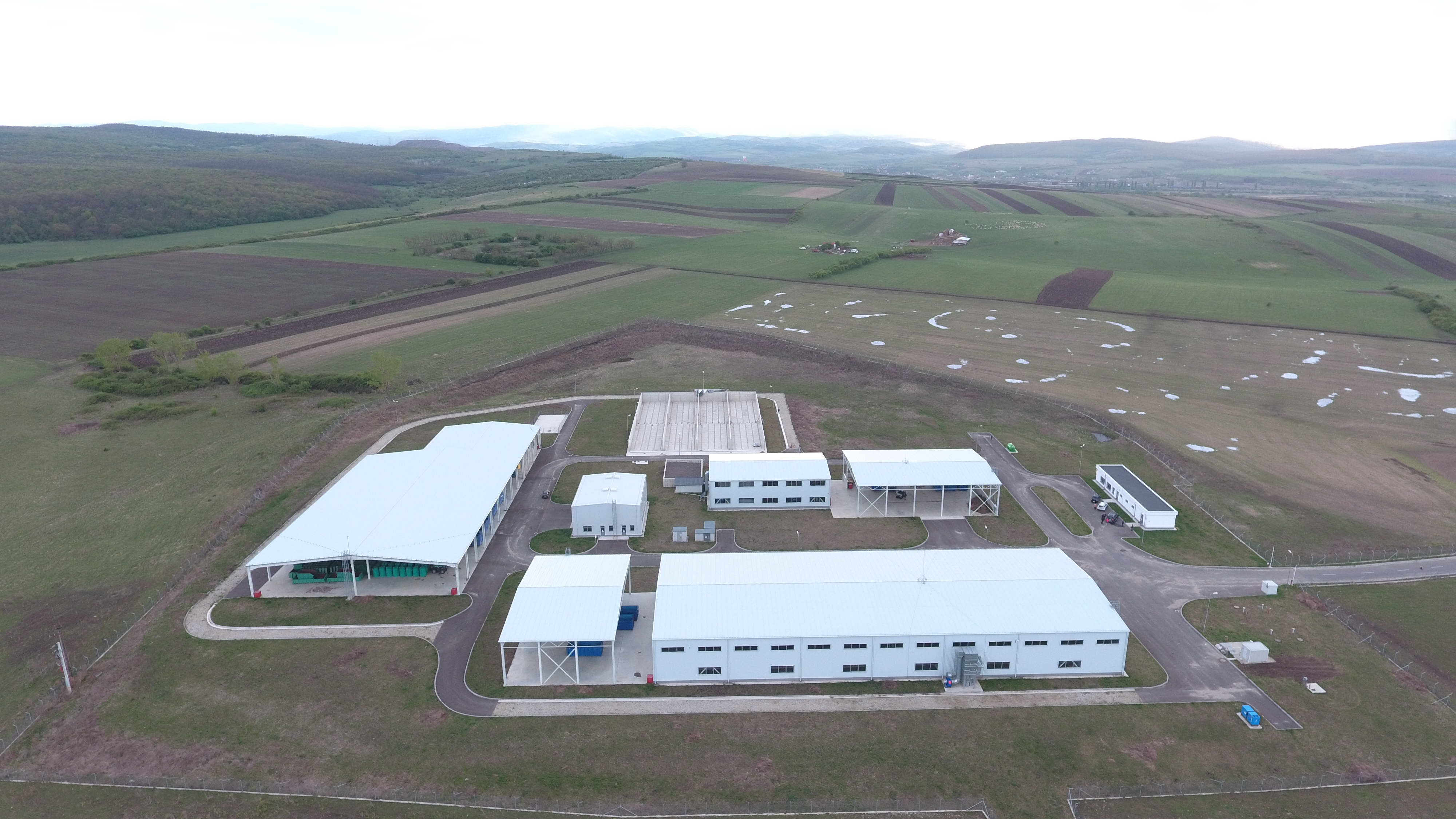 Deponeul ecologic al judeţului Hunedoara – un proiect foarte frumos pe hârtie se dovedeşte a fi un adevărat calvar, când vine vorba de a fi transpus în realitate