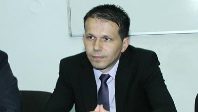 Raul Scurtu a ajuns pe locul 3 al listei PSD pentru alegerile locale din 2016, de la Hunedoara, după ce a fost declarat drept primul clasat la finalul unui vot on-line pentru desemnarea unui „reprezentant al societăţii civile” , idee susţinută de actualul primar Dan Bobouţanu