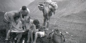 Excursie în munți. Anul 1949 (Sursa: www.azopan.ro / Donator: Sándor Szakács V.. Fotograf: István Szakáts)